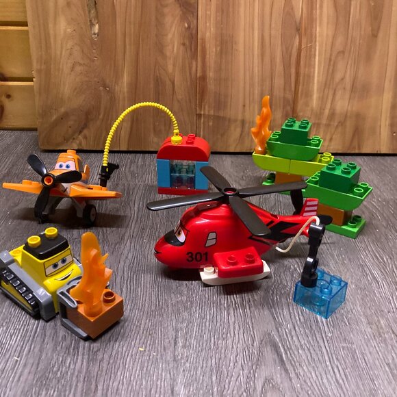 🔥 Duplo 10538 Fire and Rescue Team – Disney Planes – Complete Preowned Set - Picture 1 of 6